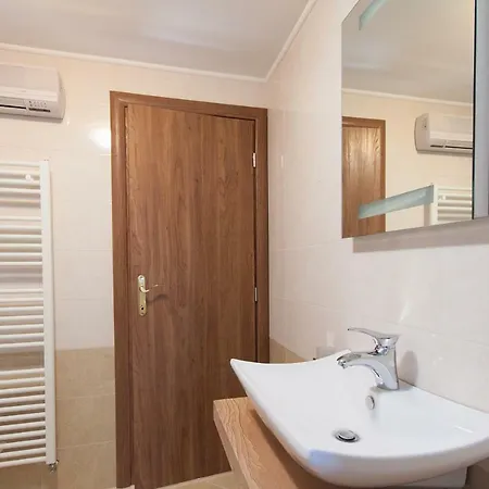 Holiday Sveta Jelena Appartamento Mošćenička Draga